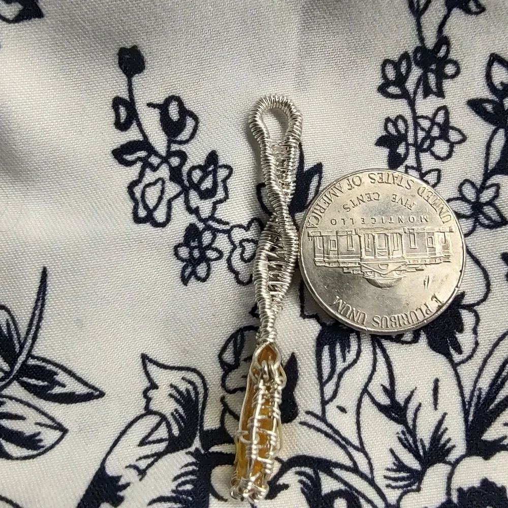 Amber pendant handmade - Picture 3 of 3